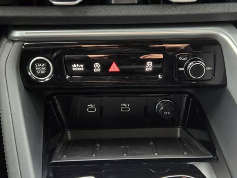 New 2025 Audi Q5 Premium Plus image 24