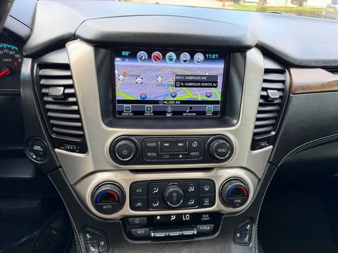 Used 2018 GMC Yukon Denali w/ Open Road Package AWD/4WD image 24