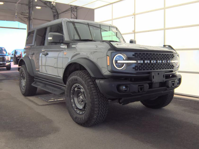 Used 2025 Ford Bronco Badlands AWD/4WD image 4