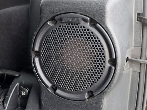 Used 2013 Jeep Wrangler Unlimited Sahara image 34