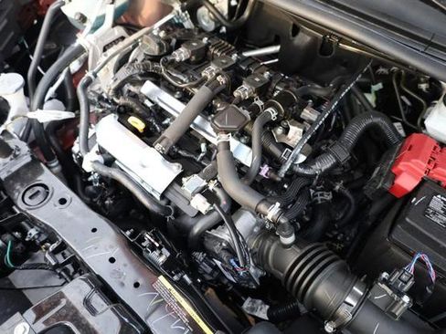 New 2025 Nissan Versa SR w/ Trunk Package image 23