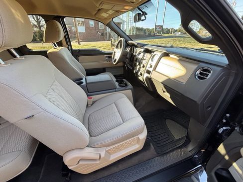 Used 2011 Ford F150 XLT w/ XLT Chrome Pkg image 10