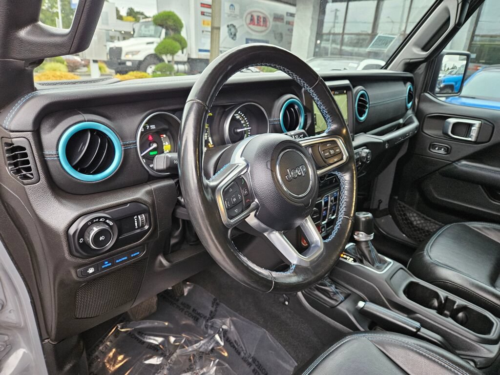 Used 2023 Jeep Wrangler Unlimited Rubicon 4xe w/ Steel Bumper Group AWD/4WD image 20