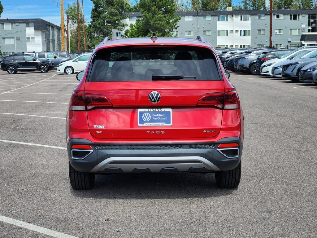 Certified 2023 Volkswagen Taos SE w/ Panoramic Sunroof Package AWD/4WD image 6