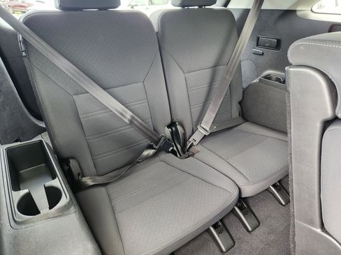 Used 2019 Kia Sorento FWD V6 image 15