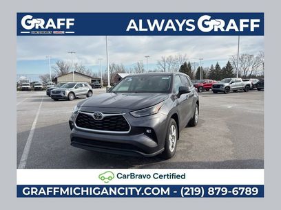 Used 2024 Toyota Highlander LE