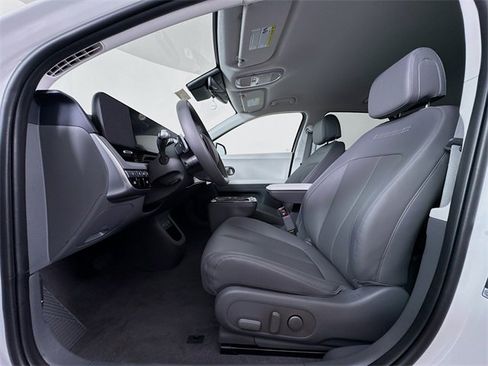 New 2025 Hyundai Ioniq 5 SEL image 38
