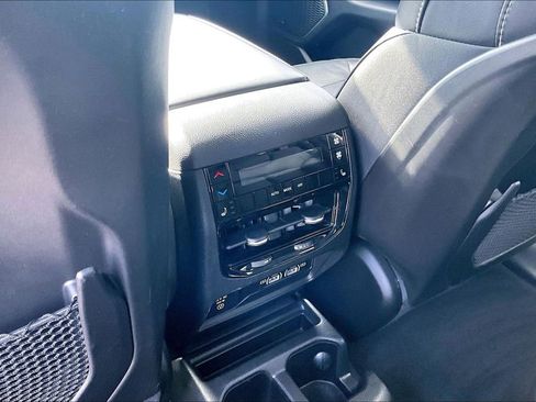 Used 2021 Jeep Grand Cherokee L Limited image 31