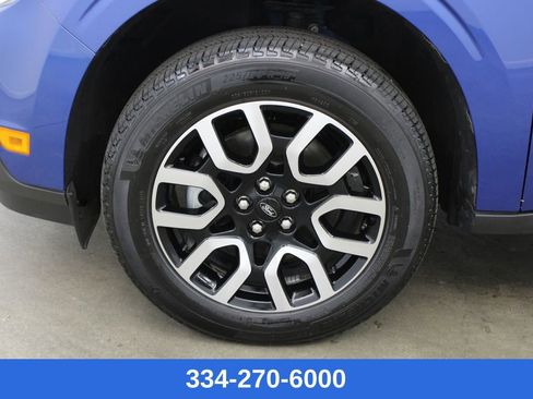 Used 2023 Ford Maverick Lariat w/ Lariat Luxury Package image 26