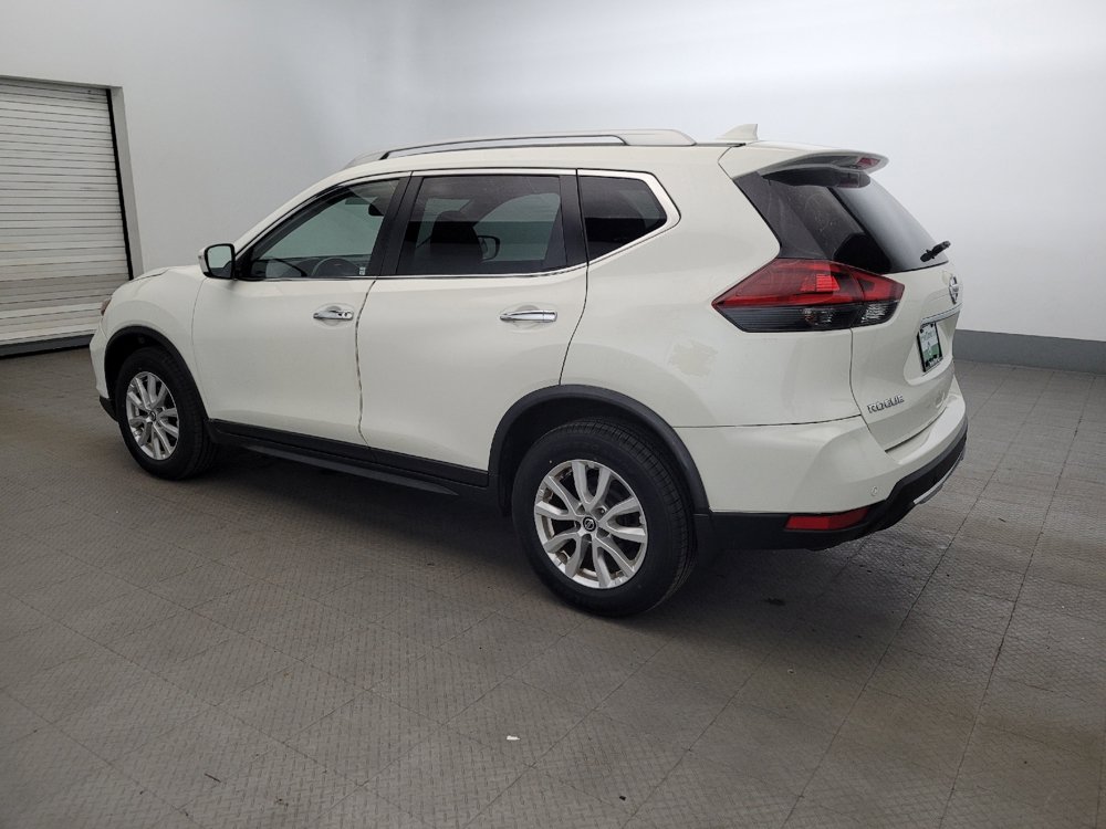 Used 2019 Nissan Rogue SV AWD/4WD image 3