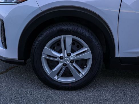 Used 2024 Nissan Kicks S FWD image 11