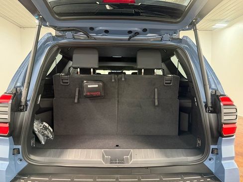 Used 2025 Toyota 4Runner Limited w/ Tow Technology Package image 63