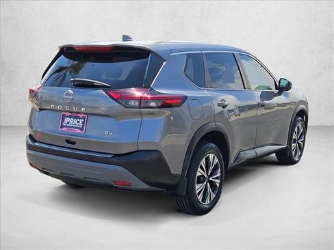 Used 2022 Nissan Rogue SV FWD image 5