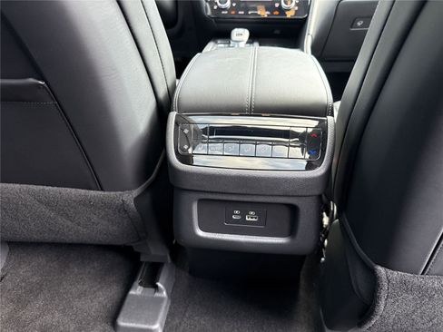 Used 2025 INFINITI QX60 Luxe w/ Vision Package image 26