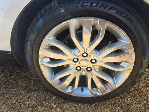 Used 2019 Land Rover Range Rover Sport HSE image 9