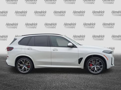 Used 2024 BMW X5 xDrive50e w/ M Sport Package AWD/4WD image 11