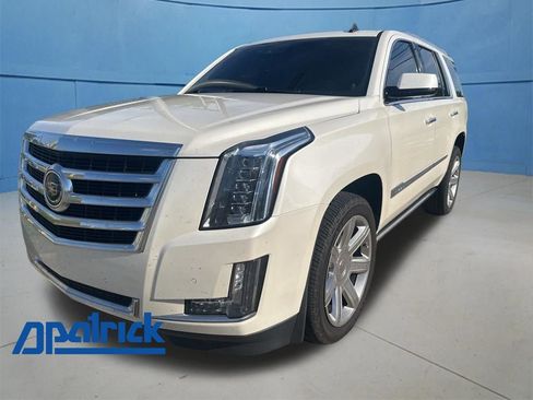 Used 2015 Cadillac Escalade Premium AWD/4WD image 1