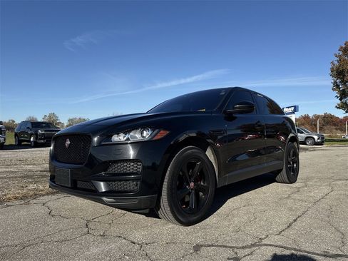 Used 2020 Jaguar F-PACE Prestige image 4