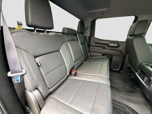 Used 2023 GMC Sierra 1500 SLT w/ SLT Premium Package image 28