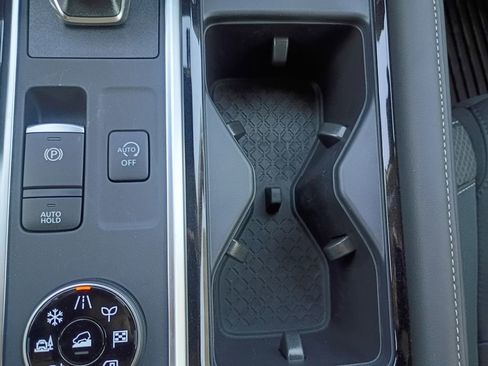 New 2026 Nissan Pathfinder SV image 21