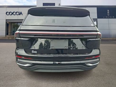 Certified 2025 Lincoln Nautilus Premier AWD/4WD image 5