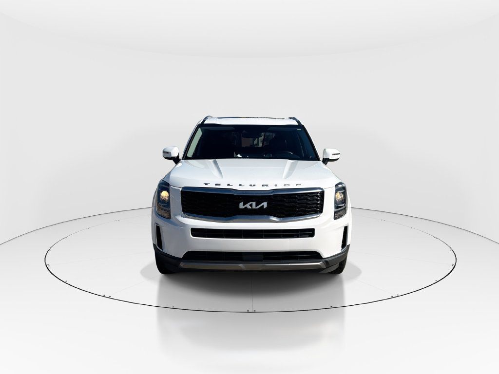 Used 2022 Kia Telluride S AWD/4WD image 3