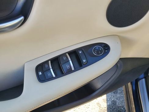 Used 2021 INFINITI QX50 Essential image 11