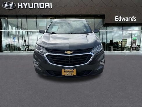 Used 2020 Chevrolet Equinox LT FWD image 2