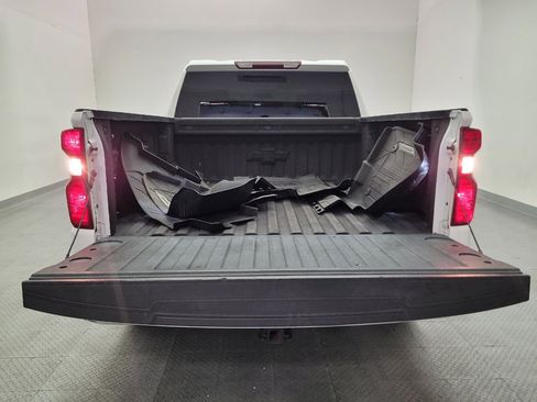 Used 2021 Chevrolet Silverado 1500 LT w/ Bed Protection Package RWD image 29