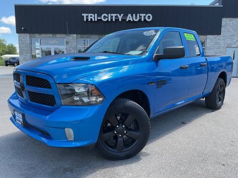 Used 2019 RAM 1500 Express w/ Express Value Package AWD/4WD image 1
