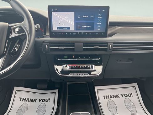 Used 2023 Lincoln Corsair Reserve w/ Equipment Group 201A image 15