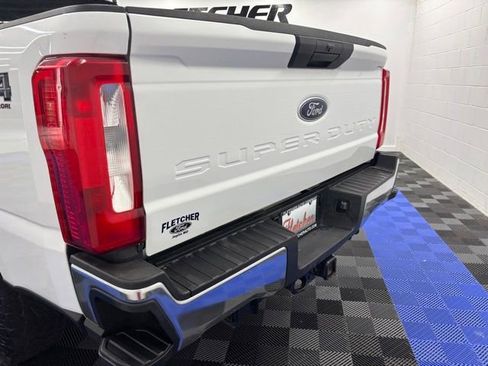 Used 2025 Ford F250 XLT w/ FX4 Off-Road Package AWD/4WD image 8
