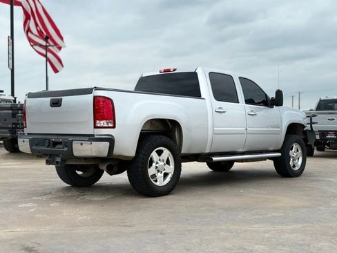 Used 2014 GMC Sierra 2500 SLE w/ HD SLE Premium Package image 2