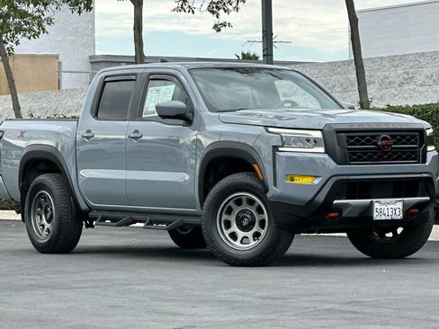 Used 2023 Nissan Frontier Pro-X w/ Pro-X Premium Package image 2