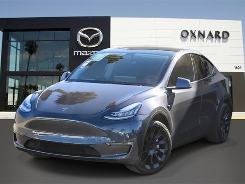 Used 2022 Tesla Model Y Long Range image 1
