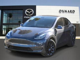 Used 2022 Tesla Model Y Long Range video 1