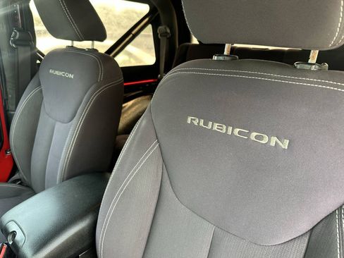 Used 2013 Jeep Wrangler Rubicon w/ Connectivity Group AWD/4WD image 14