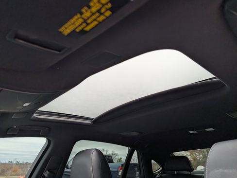 Used 2019 Lexus LS 500h AWD image 15