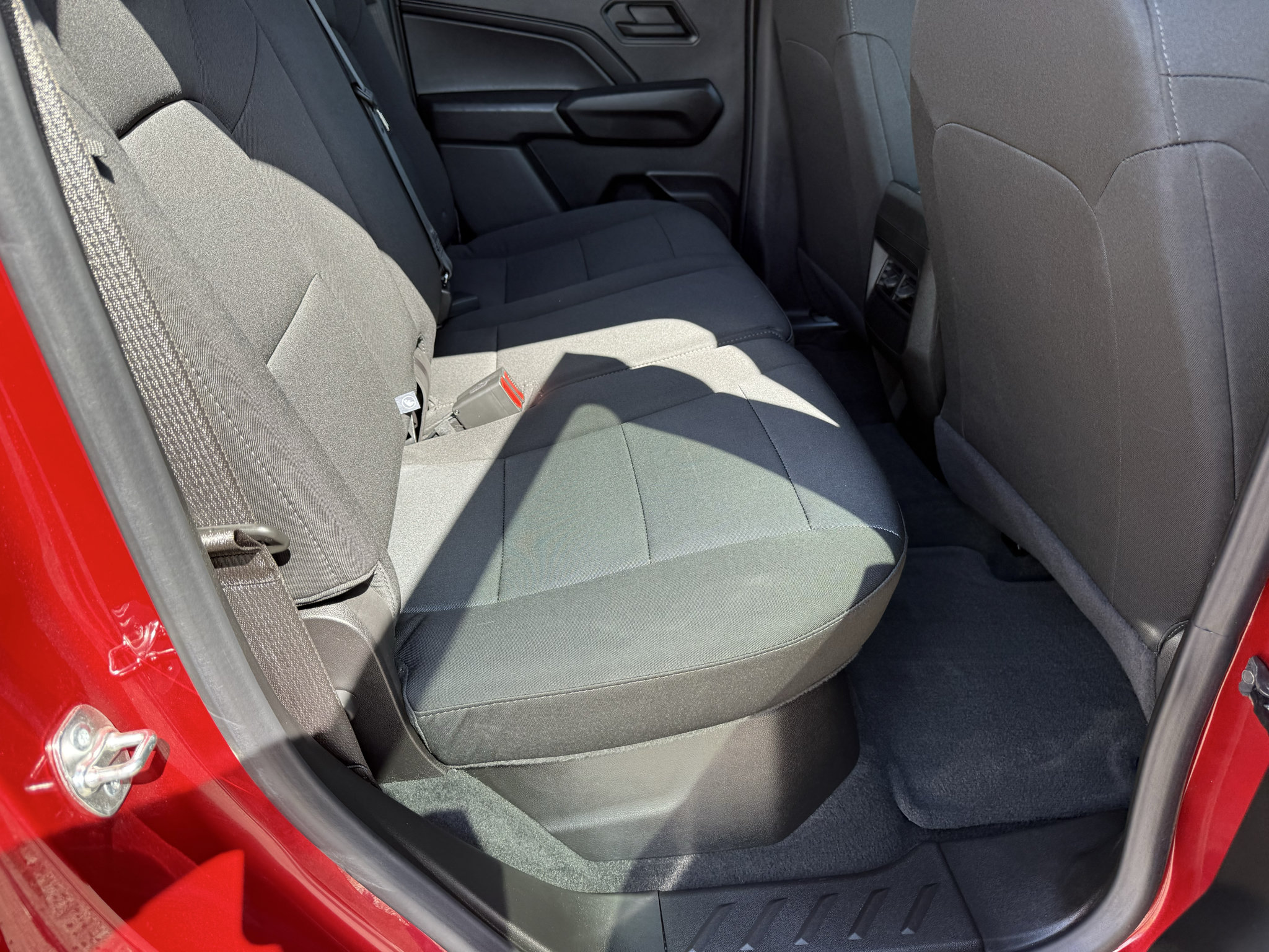Used 2024 Chevrolet Colorado Trail Boss w/ Technology Package AWD/4WD image 35