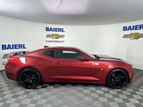 Used 2018 Chevrolet Camaro SS RWD image 6