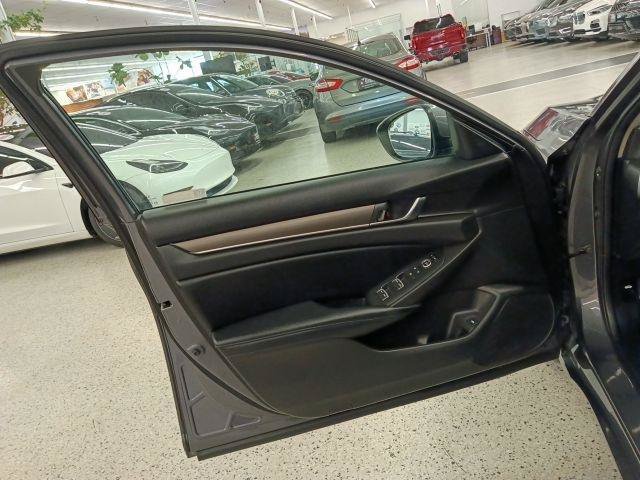 Used 2018 Honda Accord LX image 16