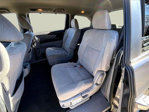 Used 2016 Honda Odyssey SE image 26
