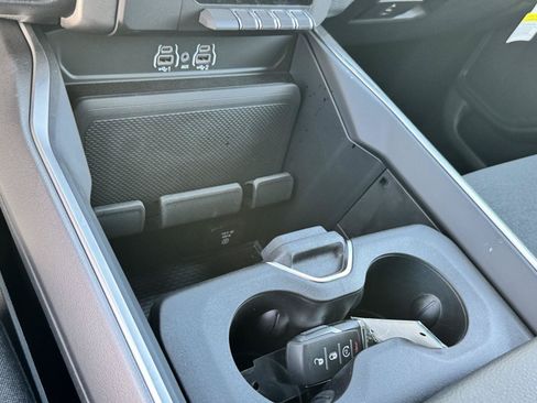 New 2026 RAM 1500 Big Horn AWD/4WD image 23