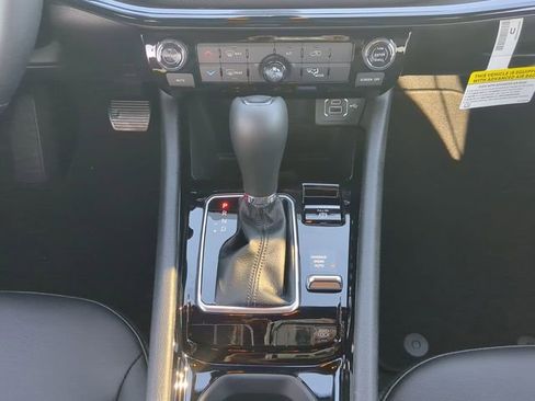 New 2026 Jeep Compass Latitude image 21