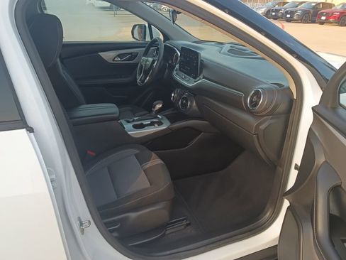 Used 2025 Chevrolet Blazer LT image 7