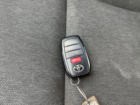 Used 2025 Toyota Camry LE image 22