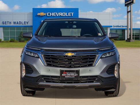 Used 2023 Chevrolet Equinox LT w/ Driver Convenience Package image 2