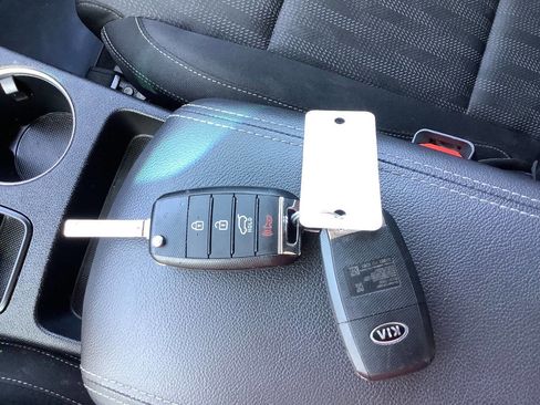 Used 2019 Kia Sportage LX image 39