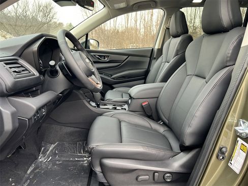 New 2026 Subaru Ascent Limited Bronze image 4