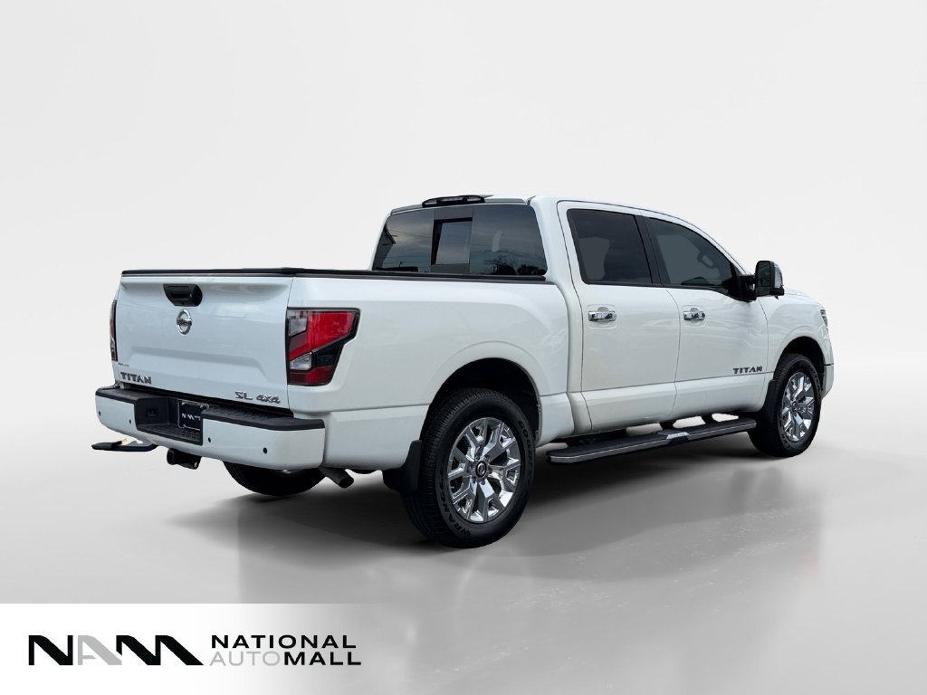 Used 2021 Nissan Titan SL w/ Moonroof Package AWD/4WD image 5
